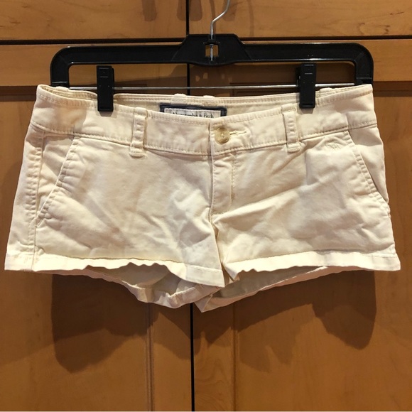 Abercrombie & Fitch shorts - Picture 2 of 3